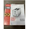 Image 2 : *NEW* Lot of 1 Black and Decker 2-Slice Toaster