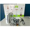 Image 1 : *USED* Assorted Nintendo Wii Lot - Console and Accessories