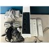 Image 2 : *USED* Assorted Nintendo Wii Lot - Console and Accessories