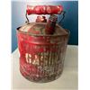 Image 3 : *USED* Lot of 1 Vintage Red Galvanized Steel 1.5L US Gallon Gas Can -GW Metal