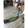 Image 2 : *USED* Lot of 1 Razor Kids Electric Scooter