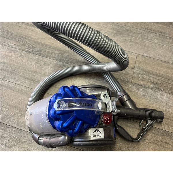 *USED* Lot of 1 Dyson Vacuum