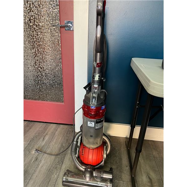 *USED* Lot of 1 Dyson Ball Vacuum