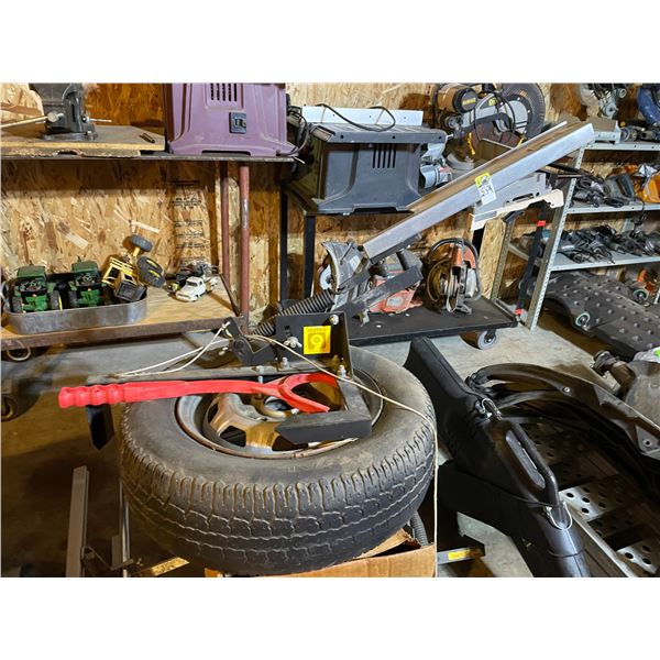 Skeet Shooter, clay pigeon thrower