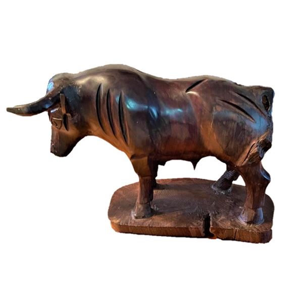 Water Buffalo,  Needs Repair (needs a horn)