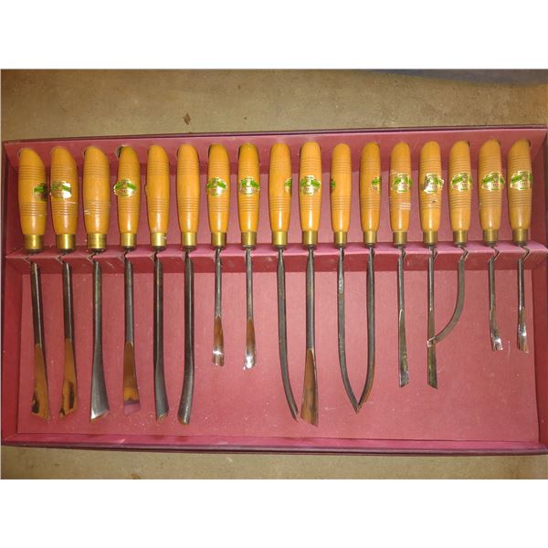 SET OF 17 COGELOW SKEW GOUGES, BY HENRY TAYLOR TOOLS, NEW IN BOX
