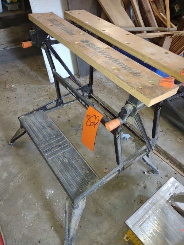 TRUE VALUE WORK MATE PORTABLE WORK BENCH