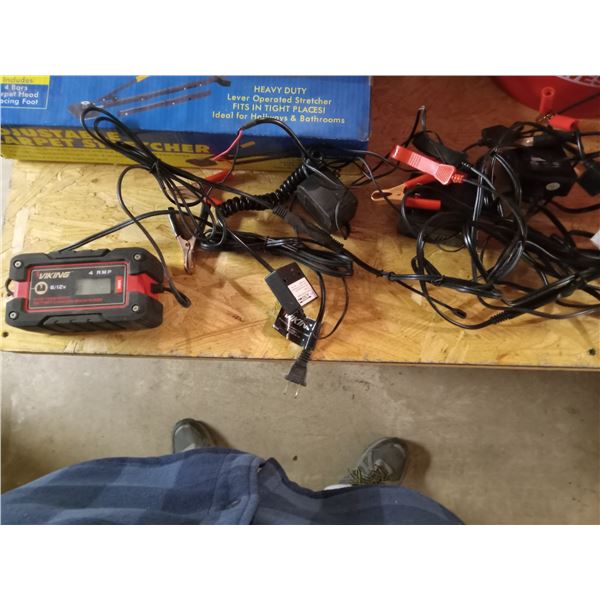 NEW VIKING 4 AMP BATTERY CHARGER/MAINTAINER W/ BOOSTER CABLES (X5)