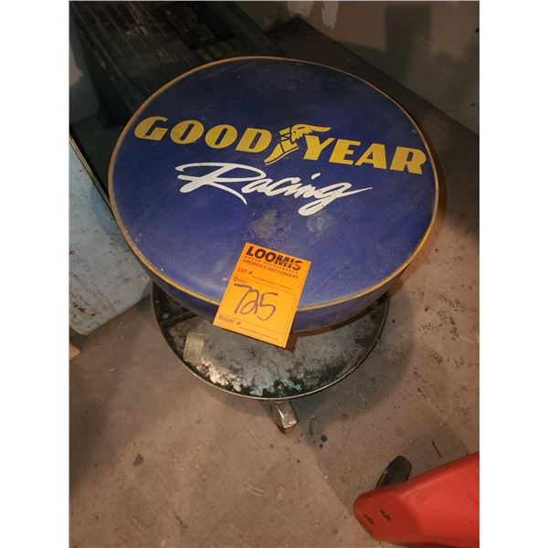 goodyear racing shop seat on wheels
