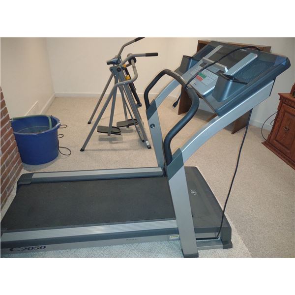 NORDIC TRAC C 2050 TREADMILL, WORKS, VERY GOOD CONDITION (OVER $2000.00 NEW)