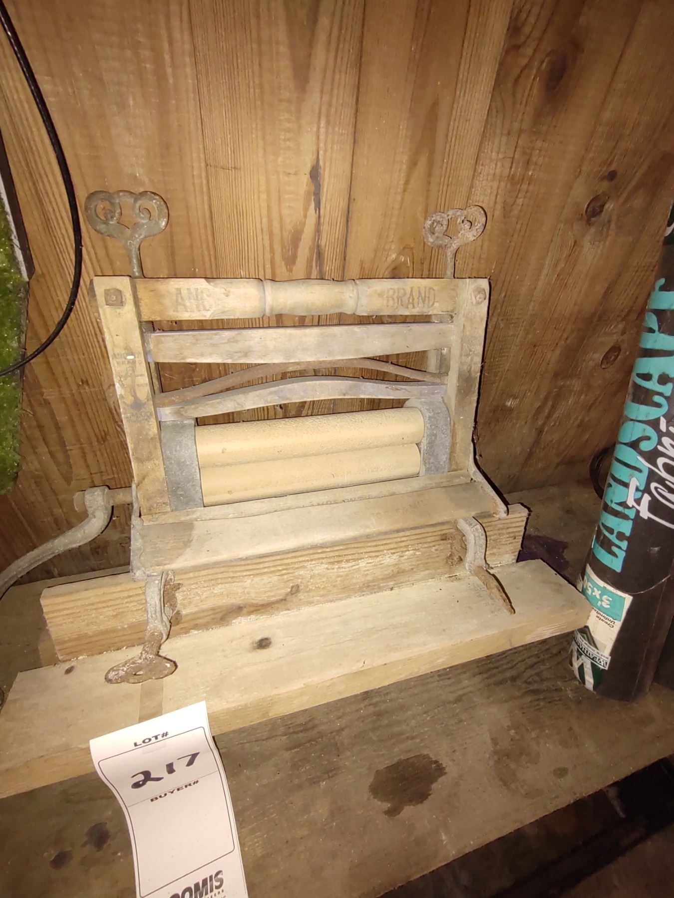 ANTIQUE ARCH BRAND CLOTHES WASHER