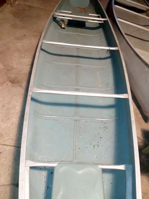 14' SMOKER CRAFT ALUMINUM CANOE