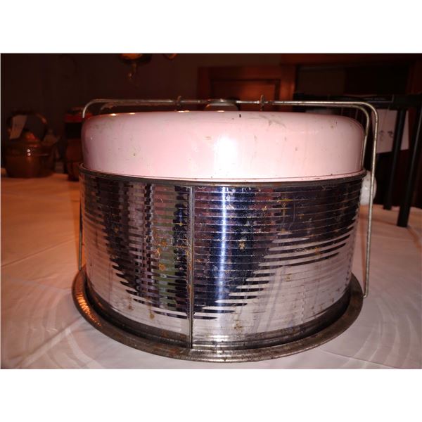 VINTAGE METAL CAKE & PIE CARRIER/SERVER W/ LOCKING LID