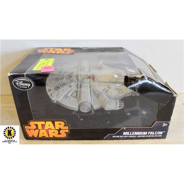 NEW IN BOX MILLENNIUM FALCON DIE CAST