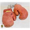 Image 1 : ANTIQUE PAIR OF LEATHER STANDARD BOXING GLOVES
