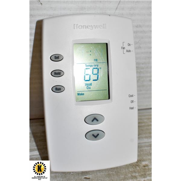 HONEYWELL TH2110D PRO 2000 THERMOSTAT