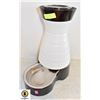 Image 1 : PET SAFE AUTOMATIC WATER DISPENCER