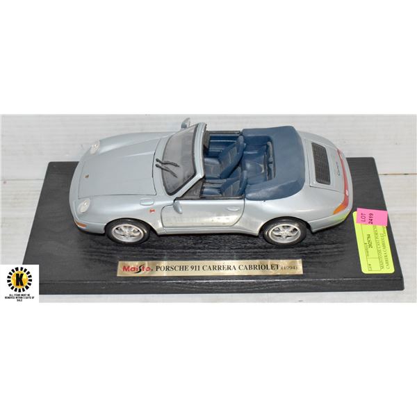 MAISTO DIE CAST PORSCHE 911 CARRERA CABRIOLET