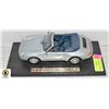 Image 1 : MAISTO DIE CAST PORSCHE 911 CARRERA CABRIOLET
