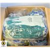 Image 1 : BOX OF NITRILE DIPPED FABRIC GLOVES