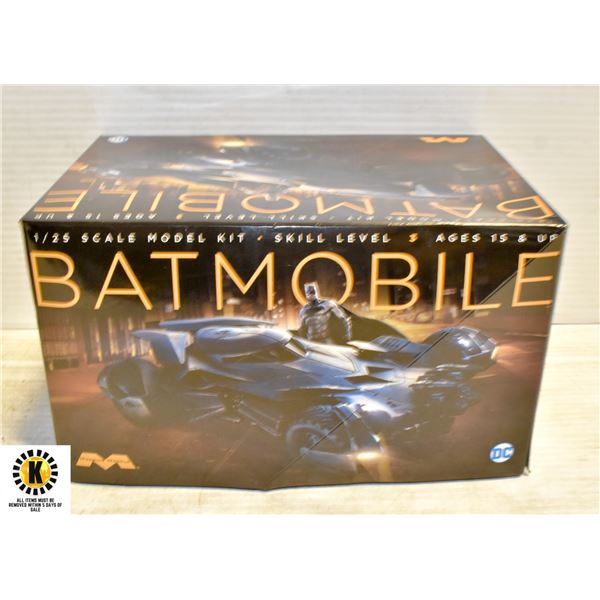 BATMOBILE 1/25 SCALE MODEL KIT