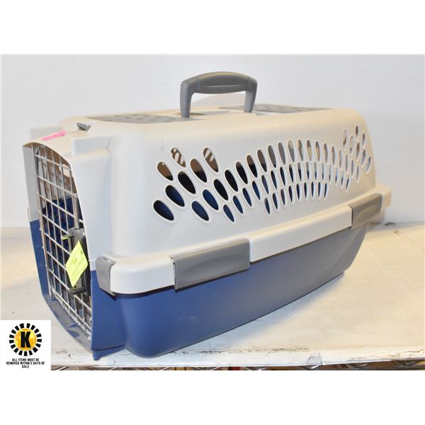 PET MATE SMALL ANIMAL PET CARRIER/KENNEL