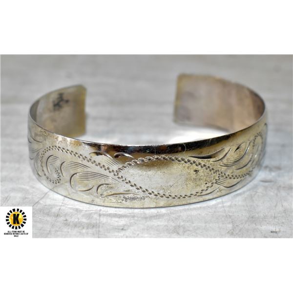 ESTATE VINTAGE SCROLLED STERLING BANGLE