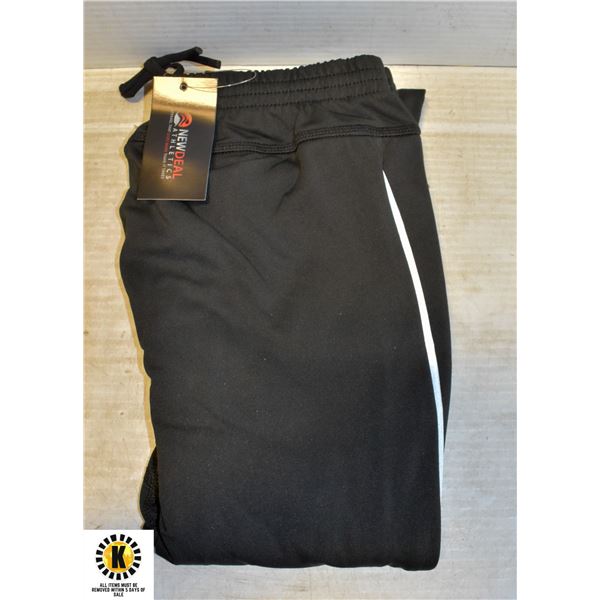 NEW SIZE MEDIUM BLACK NEW DEAL  ATHLETICS WOMENS