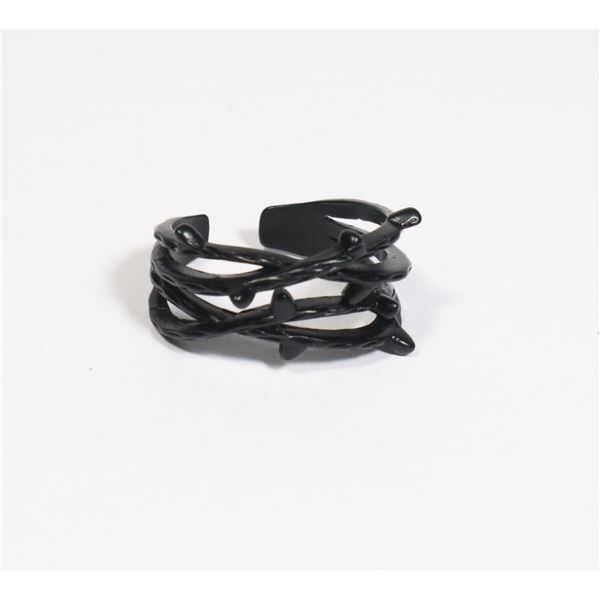 NEW THORN THEME CUFF RING