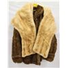 Image 1 : FUR COAT AND FUR SHAWL APPROX BOTH WOMENS SIZE L