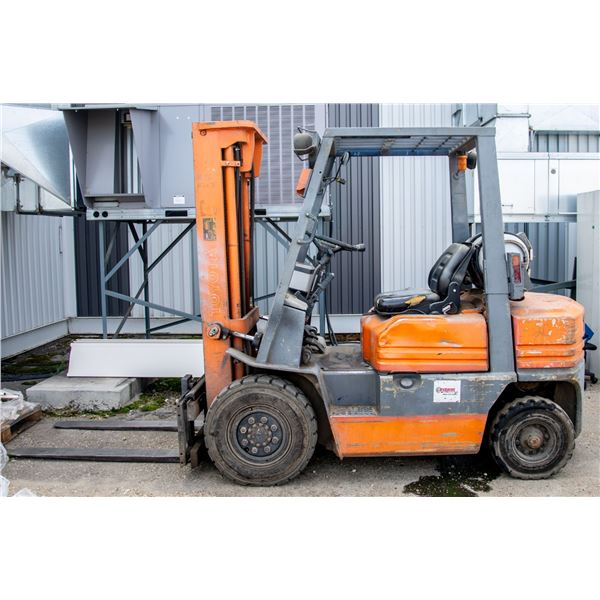 1988 TOYOTA FORKLIFT 5000LB CAPACITY 14,753 HOURS