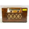 Image 1 : ANTIQUE ELECTROHOME WOODEN TABLE TOP RADIO AS IS