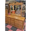 Image 1 : SOLID OAK WOOD CARVED DRESSER WITH MIRROR