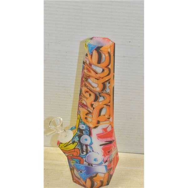 NEW 10  SILICONE STREET ART BONG