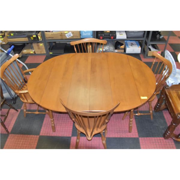 VINTAGE VILAS MAPLE TABLE WITH 4 CHAIRS