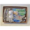 Image 1 : FLAT OF ASSORTED NEW GLOVES