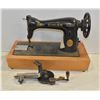 Image 1 : SINGER SEWING MACHINE