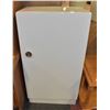 Image 1 : WHITE METAL STORAGE CABINET