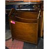 Image 1 : ANTIQUE WOOD MAGAZINE RACK