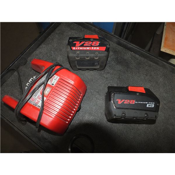 2 Milwaukee V 28 Batteries & charger