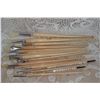 Image 1 : Assortment of numbered artists paint brushes