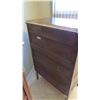 Image 7 : 5-drawer dresser (solid wood) - comes with key - 32W 20D 46H (drawers slide freely)