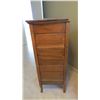 Image 2 : 5-drawer dresser (solid wood) - with key - 32W 18D 46H (drawers slide freely)