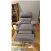 Image 2 : (2) Swivel rocker / recliner chairs - 33"