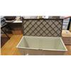 Image 3 : Gracious living deck storage box - 47W 21D 22.5H