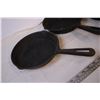 Image 2 : (3) Cast Iron Pans