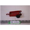 Image 1 : Diecast Fertilizer Spreader