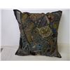 Image 3 : (2) decorative pillows and one comforter(size unknown)