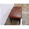 Image 3 : *Small table 34x19x18 tall