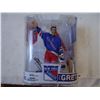 Image 2 : Legends Series 6 Wayne Gretzky Action Figure (Rangers)